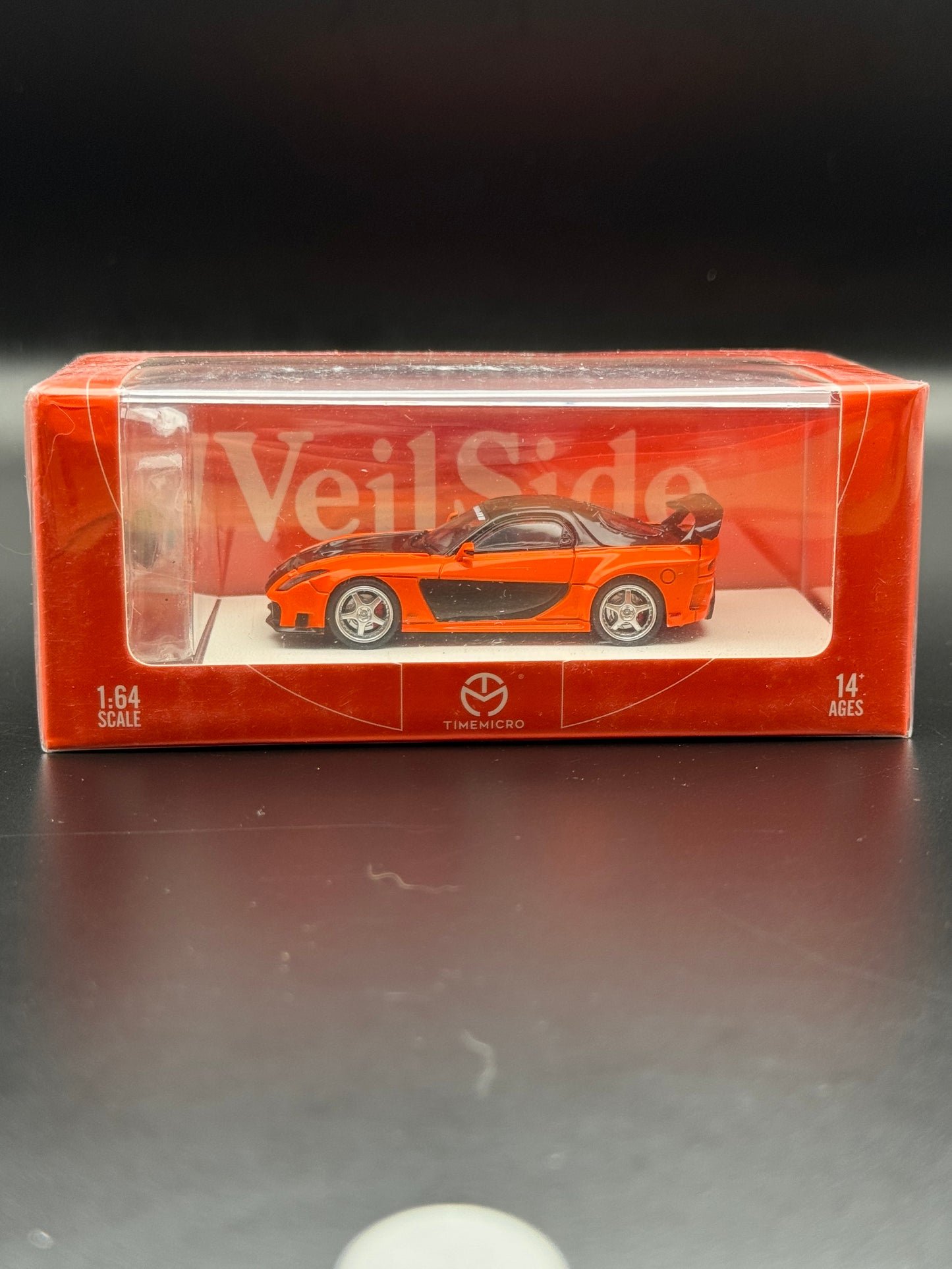 Mazda RX-7 FD3S VeilSide – TimeMicro avec Figurine | 1:64
