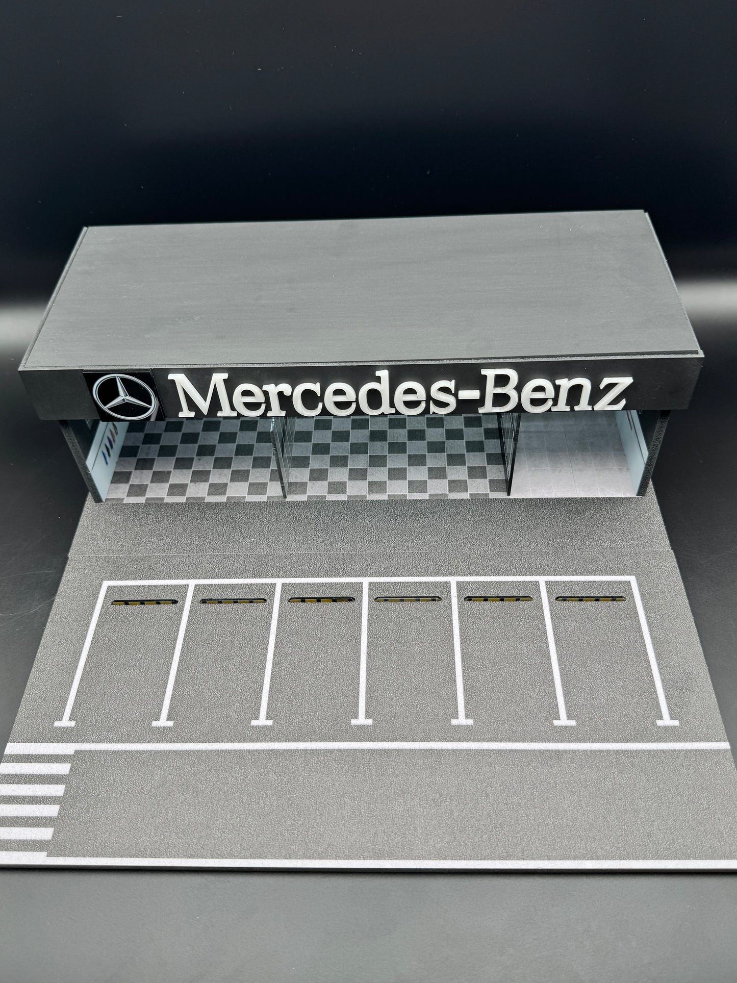 Diorama Showroom / Atelier Mercedes-Benz | 1/64