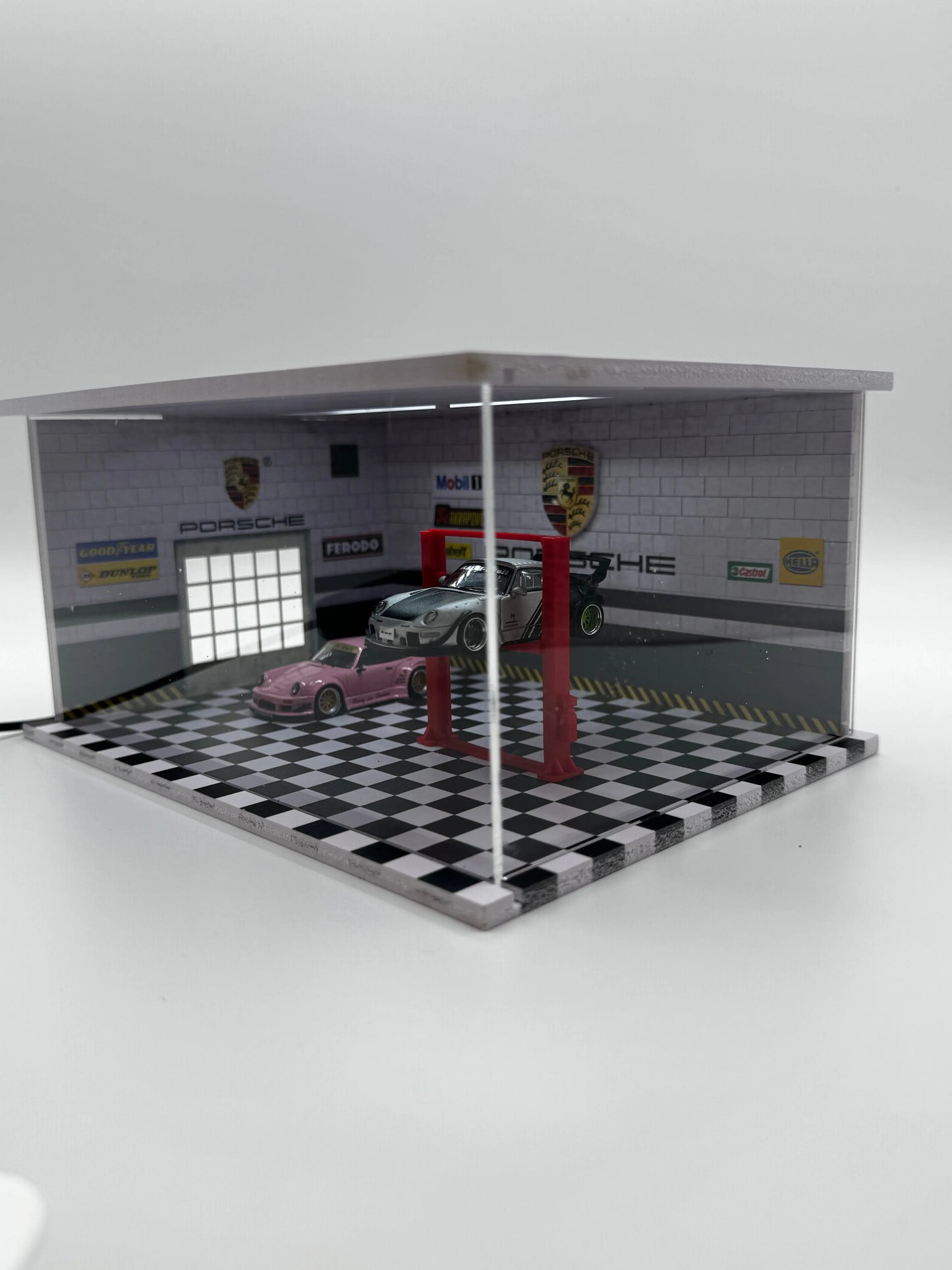 Diorama garage Porsche 1/64 éclairé LED SVRdiecast