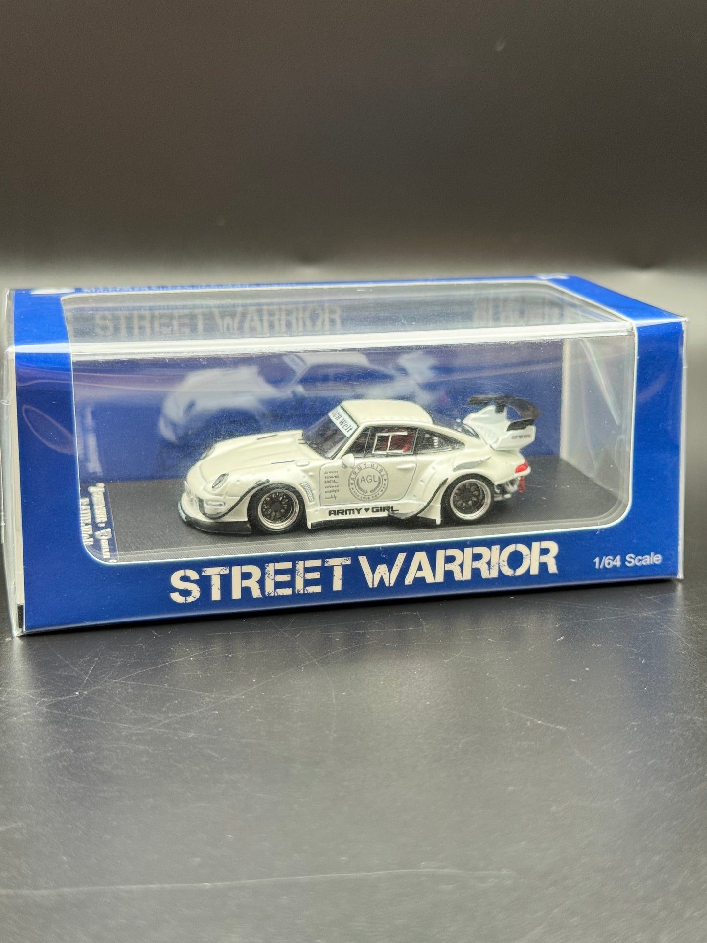Porsche 993 RWB “Army Girl” AGL White Street Warrior | 1/64