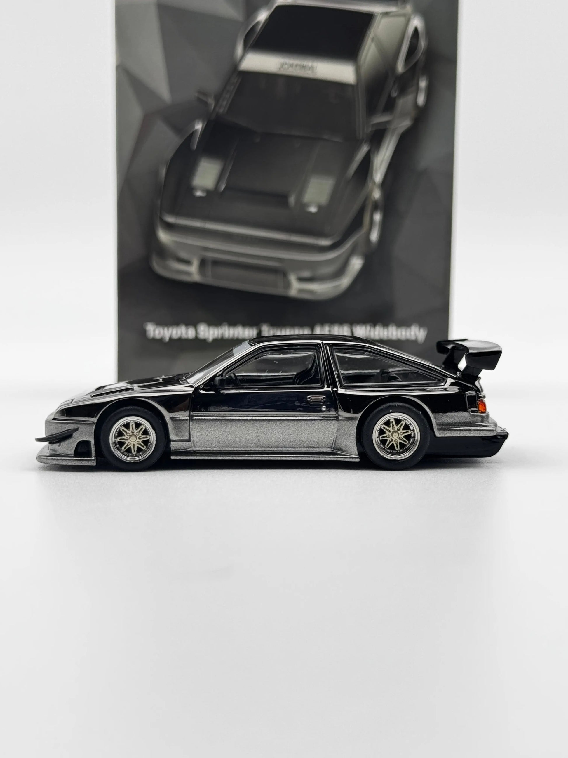 Toyota Sprinter Trueno AE86 Widebody Black/Grey - Tarmac Works 1/64 SVRdiecast