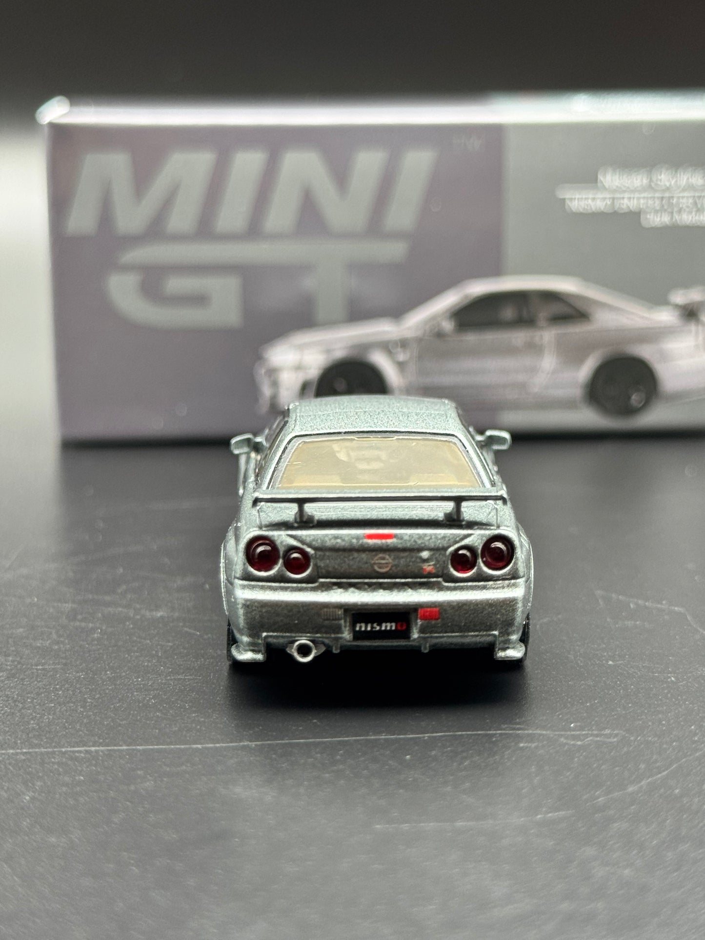 Nissan Skyline GT-R R34 Nismo BNR34 CRS Mini GT | 1:64