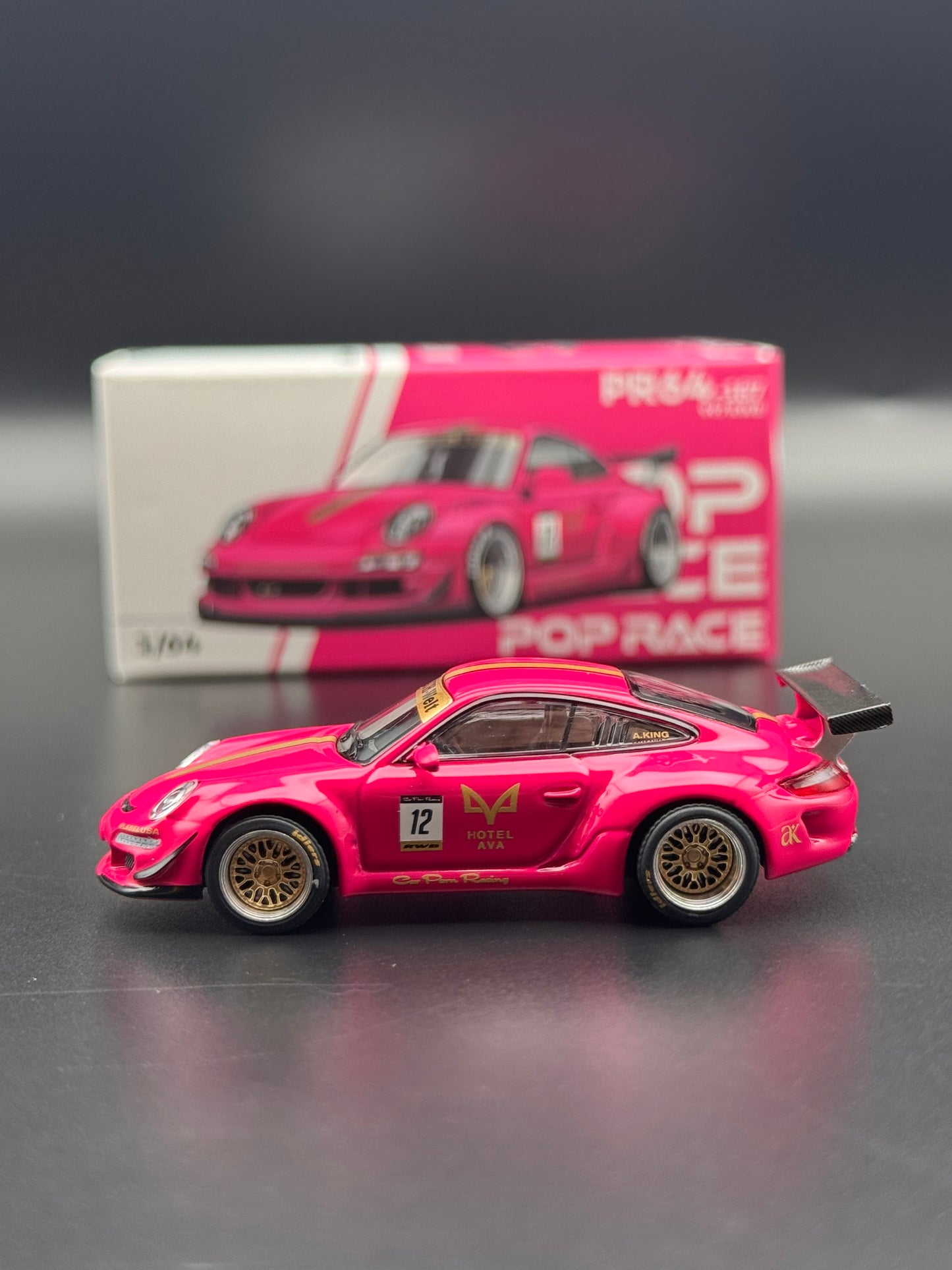 Porsche 911 RWB “Hotel Ava” #12 - Pop Race | 1:64