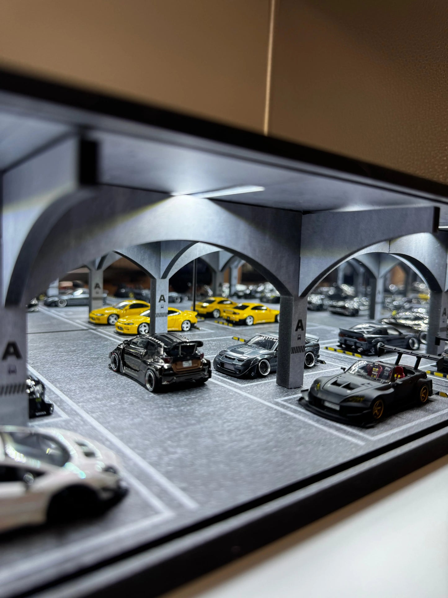 Diorama parking souterrain éclairé SVRdiecast