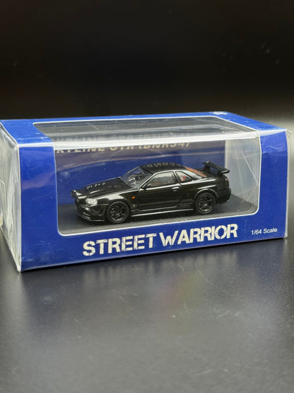 Nissan Skyline GT-R BNR34 Noir – Street Warrior 1/64 SVRdiecast