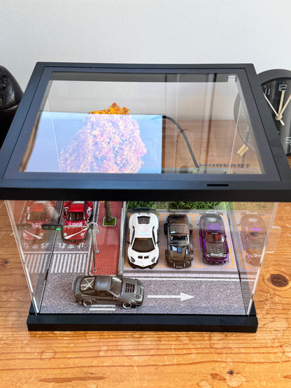 Diorama parking japonais d'automne 1:64 sous vitrine acrylique, feux LED