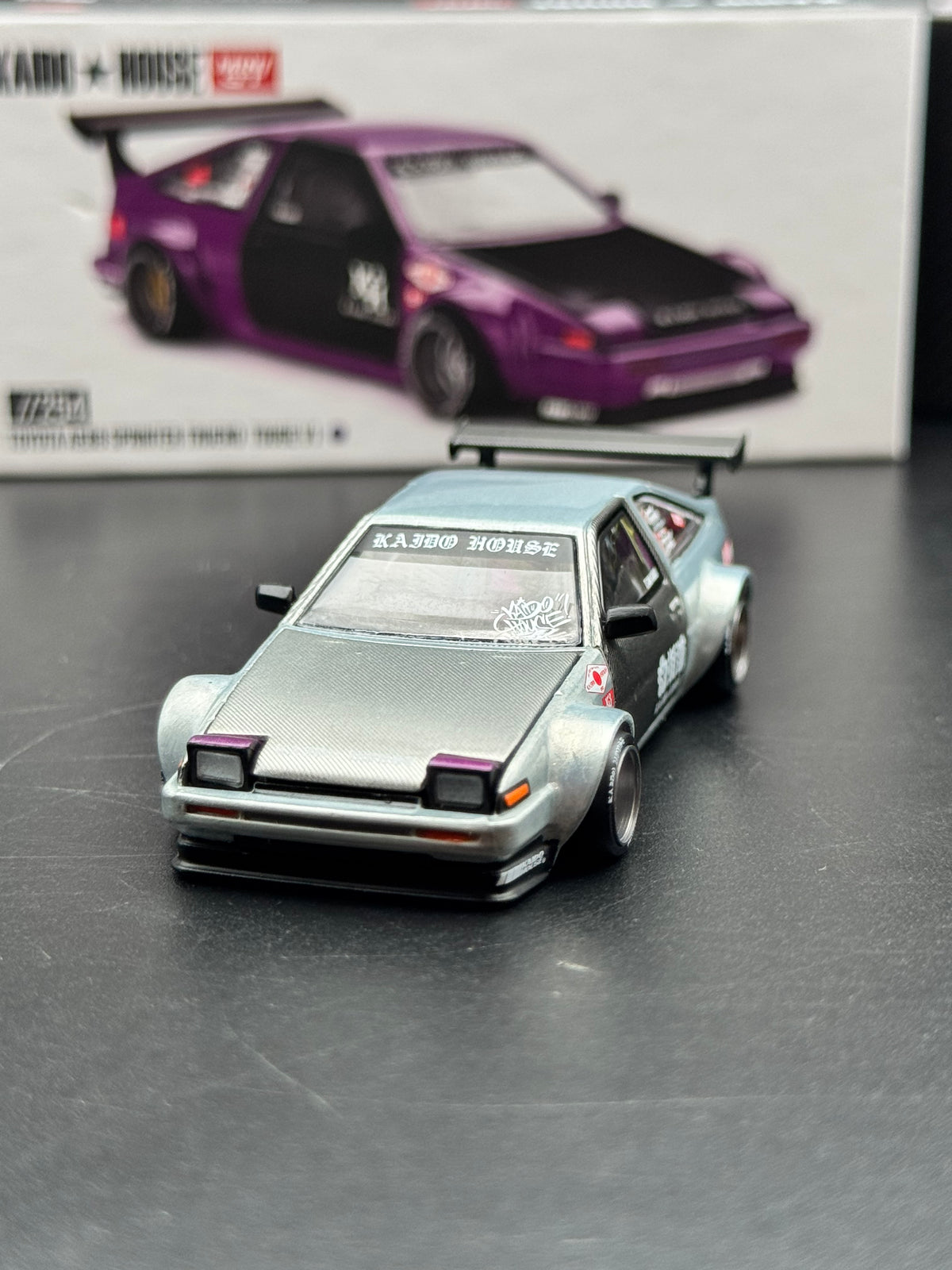 Kaido House x Mini GT Toyota AE86 Sprinter Trueno Touge V1 Chase Argent 1:64