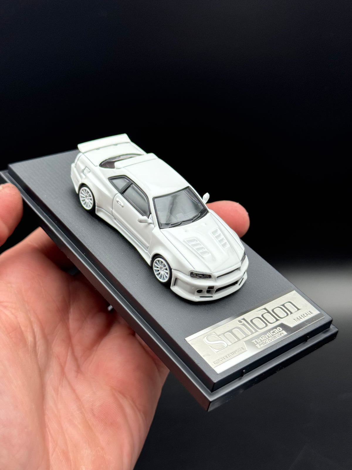 Nissan GT-R r34 Smilodon Time Micro 1/64