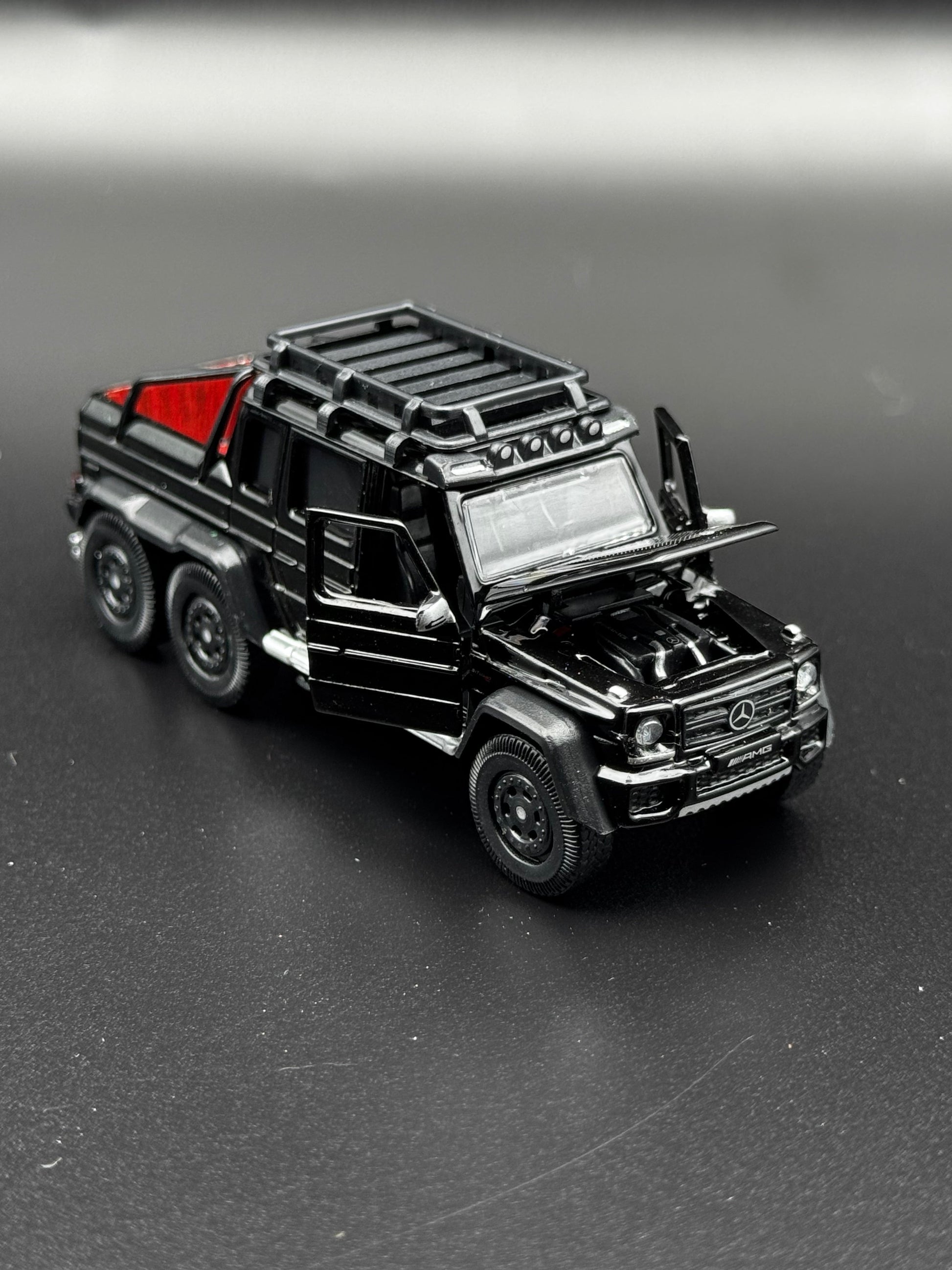 Era Car 07 – Mercedes-Benz G63 AMG 6x6 Light Black 1:64 SVRdiecast