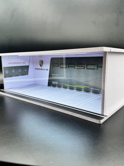 Diorama vitrine Garage Porsche – 1:64