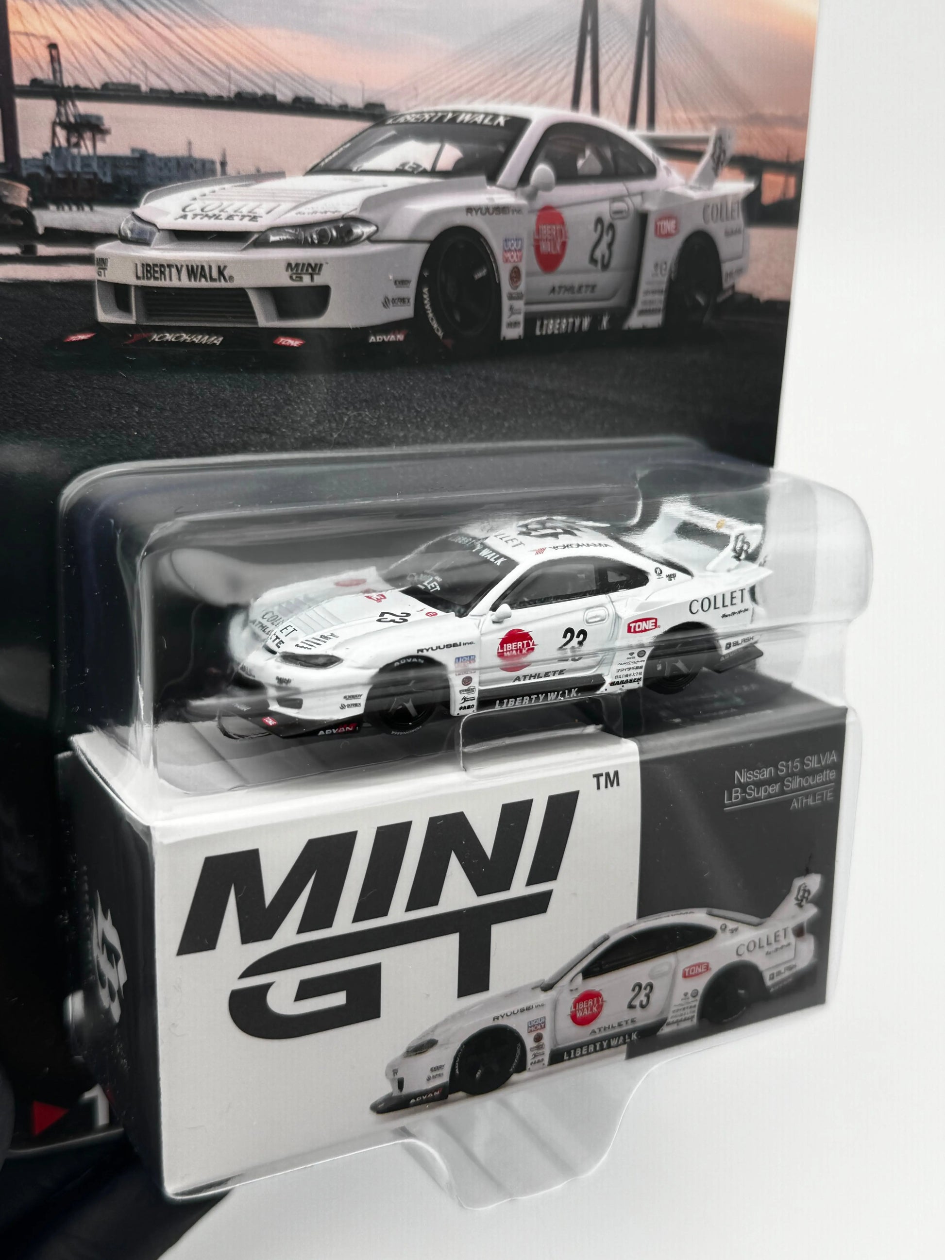 Nissan Silvia S15 LBWK – Mini GT 1:64 (Blister) SVRdiecast