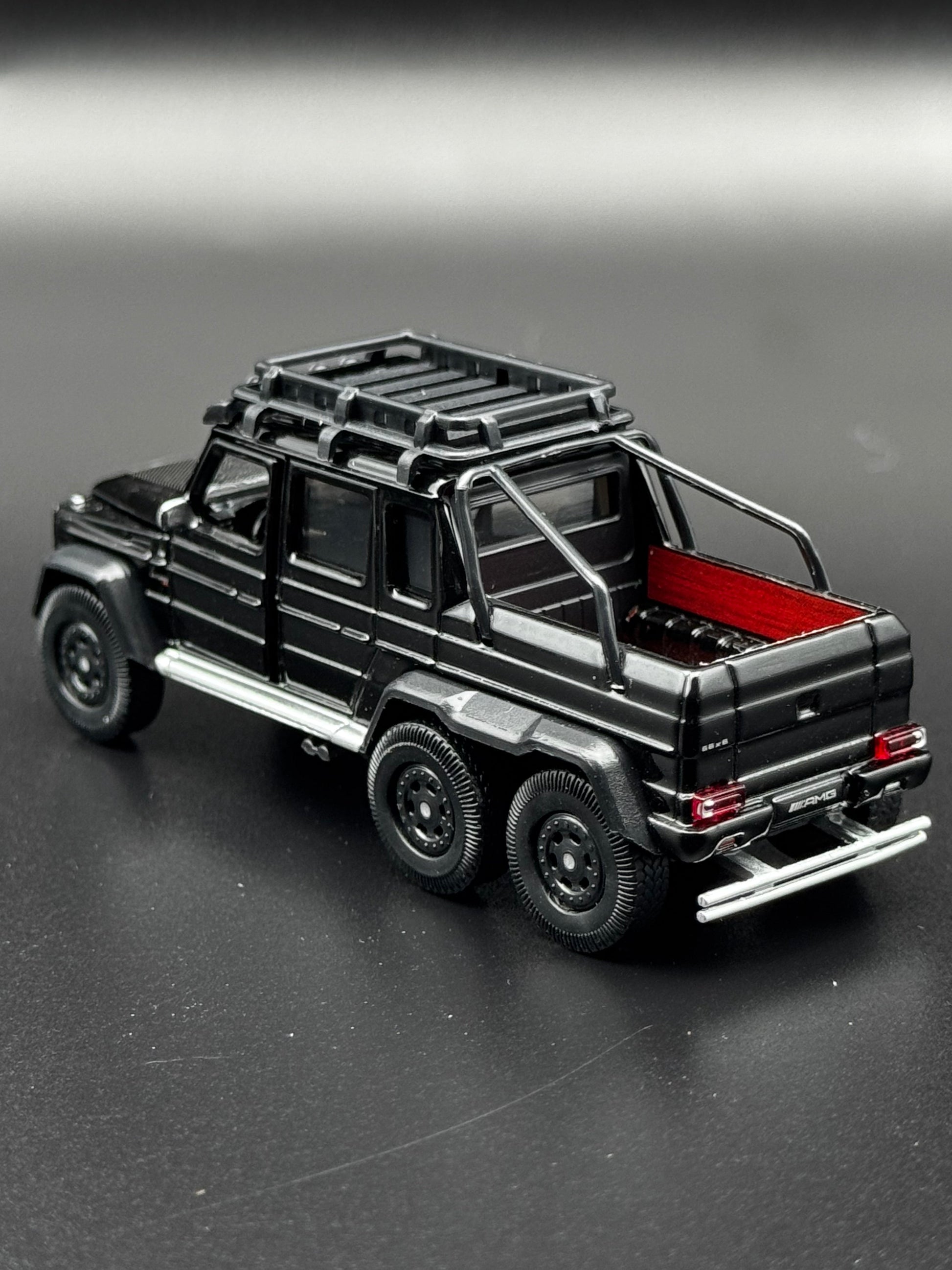 Era Car 07 – Mercedes-Benz G63 AMG 6x6 Light Black 1:64 SVRdiecast