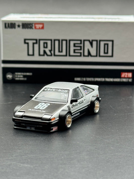 Kaido House x Mini GT Toyota Sprinter Trueno AE86 Imai Racing Advan Argent #86 1:64
