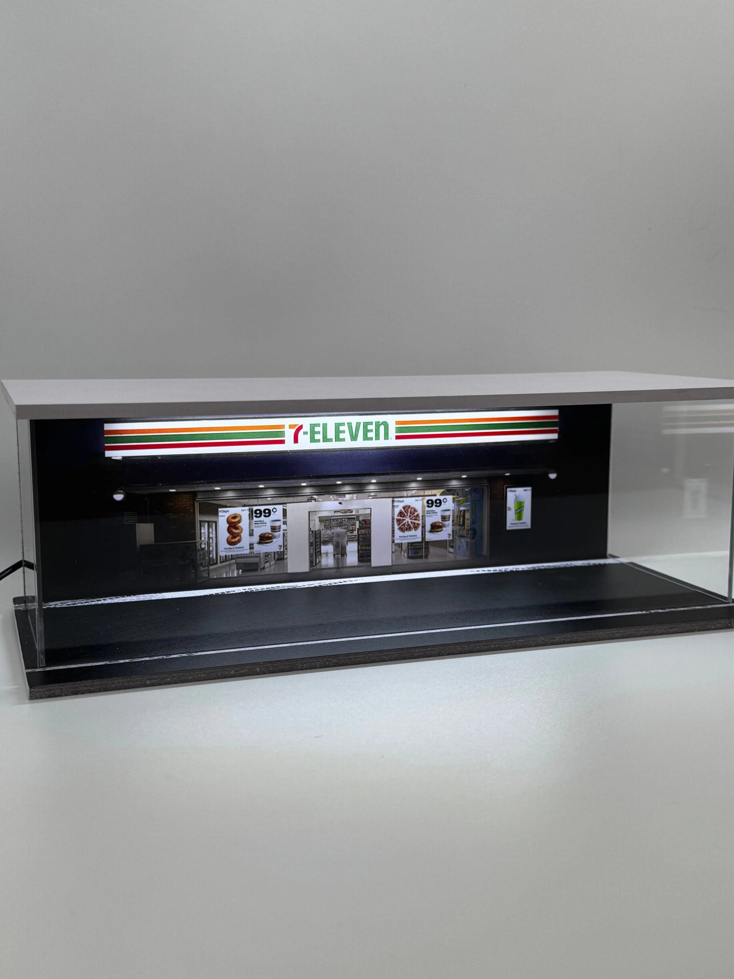 Diorama 7 Eleven 1/64 eclairé SVRdiecast