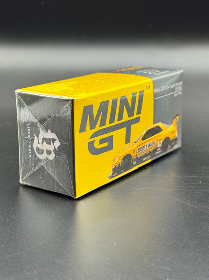 MODÈLE 4 - NISSAN LB-ER34 SUPER SILHOUETTE SKYLINE SPORT YELLOW