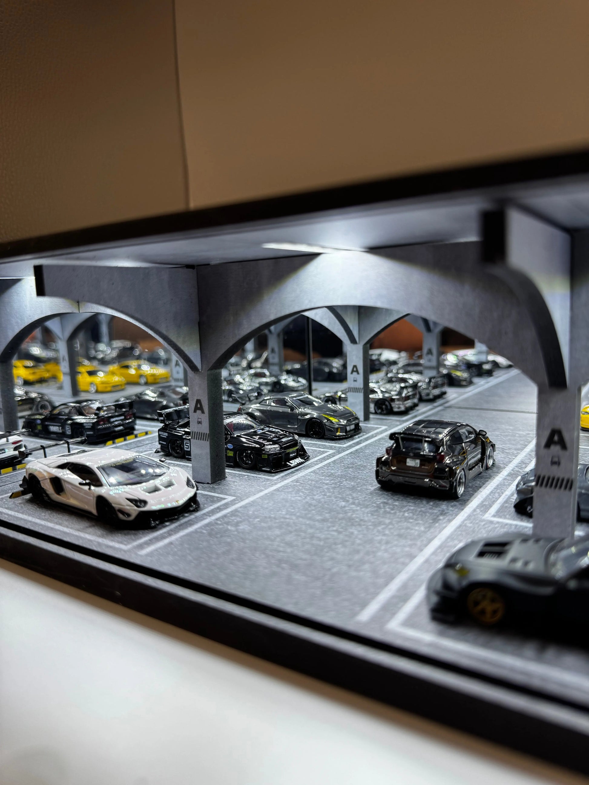 Diorama parking souterrain éclairé SVRdiecast