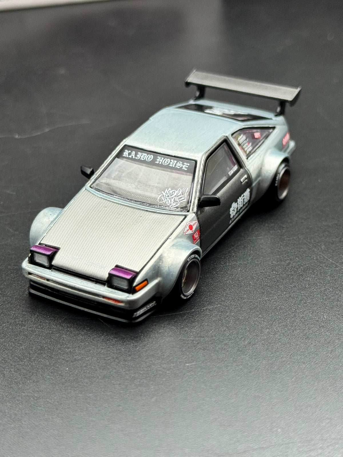Kaido House x Mini GT Toyota AE86 Sprinter Trueno Touge V1 Chase Argent 1:64