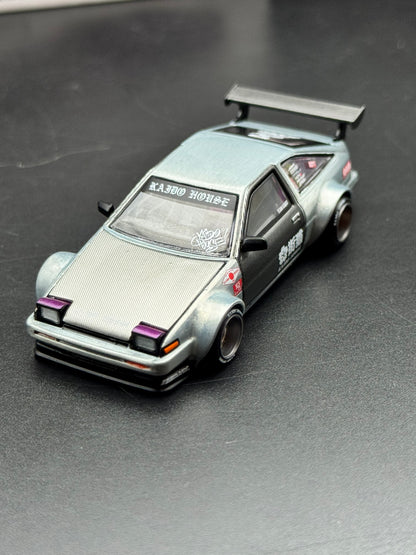 Kaido House x Mini GT Toyota AE86 Sprinter Trueno Touge V1 Chase Argent 1:64