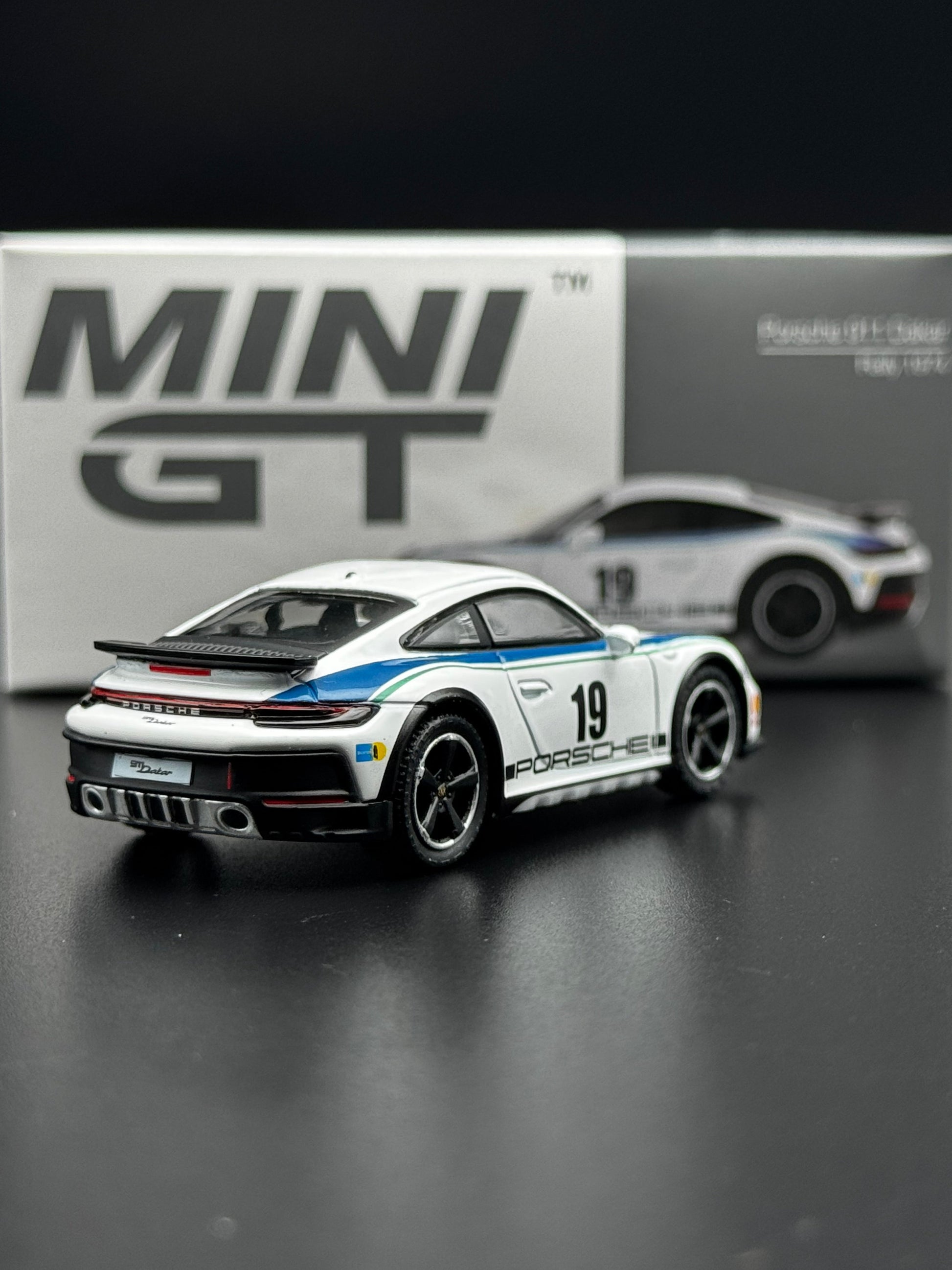 Porsche 911 Dakar – Rally 1974 – Mini GT #1009 | 1:64 SVRdiecast