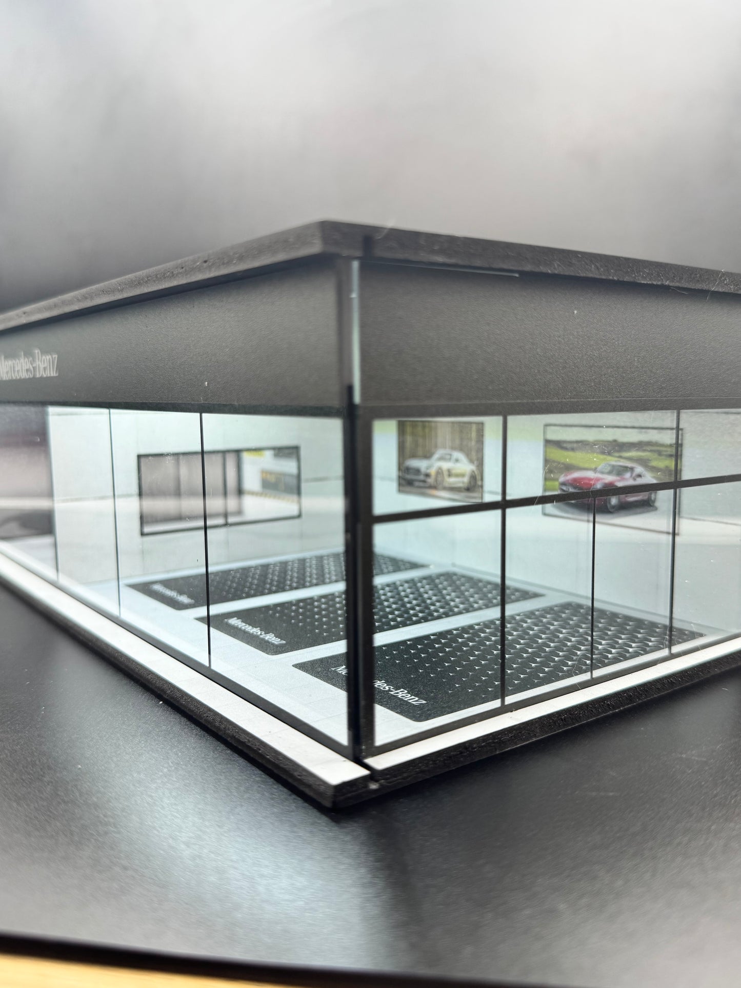 Diorama Garage Mercedes-Benz – Box Service | 1:64
