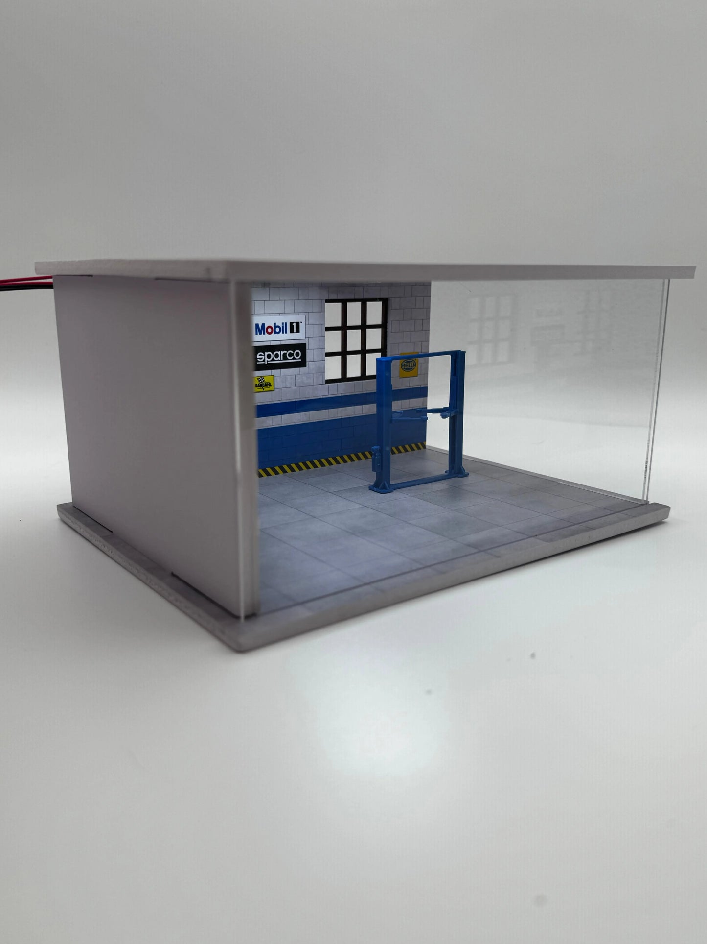 Diorama mini garage 1/64 éclairé SVRdiecast