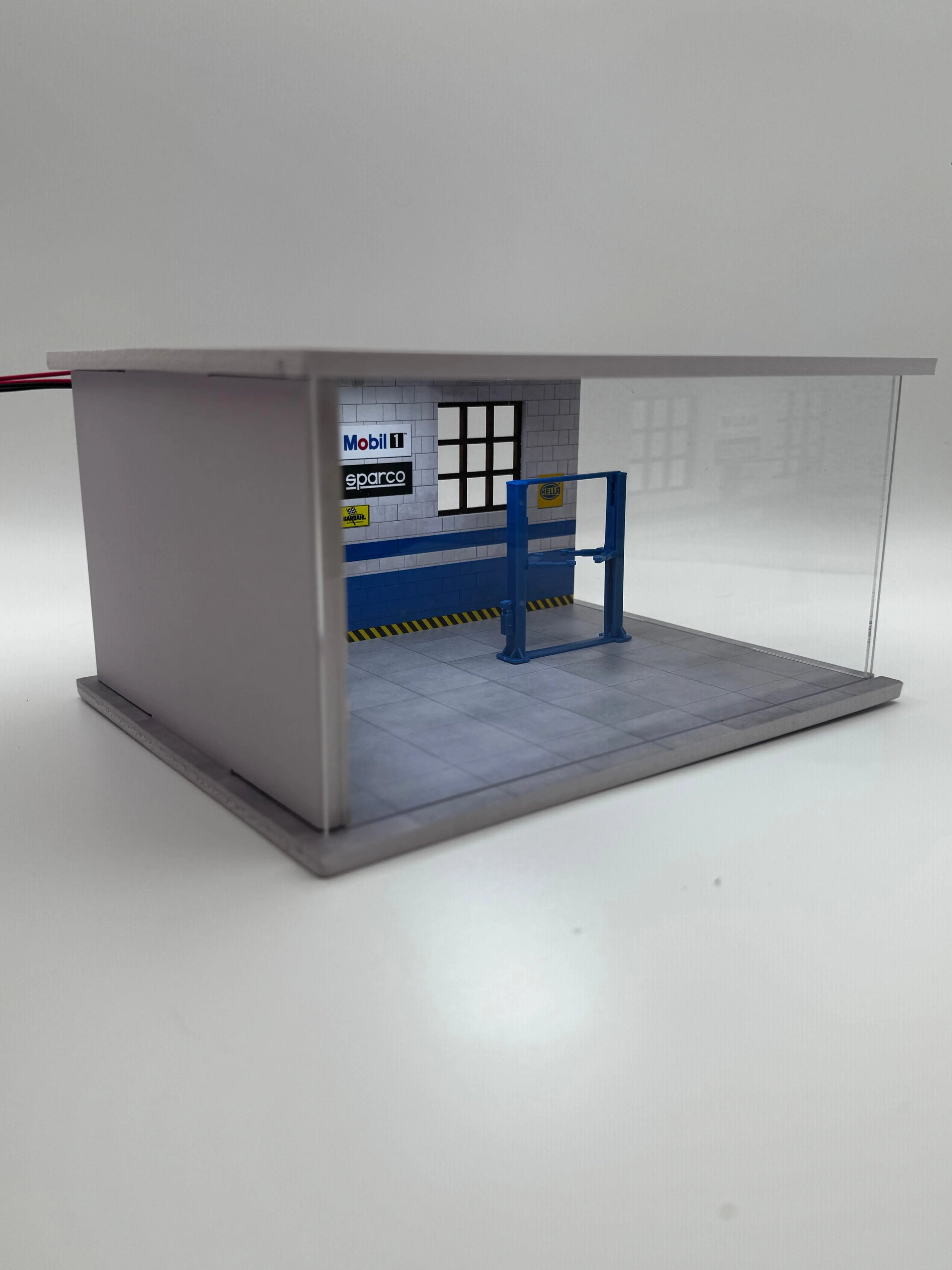 Diorama mini garage 1/64 éclairé SVRdiecast