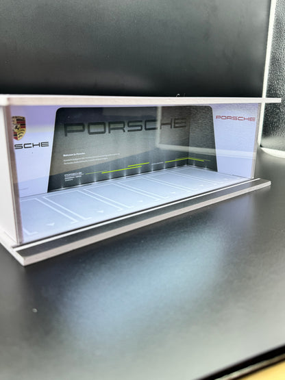 Diorama vitrine Garage Porsche – 1:64