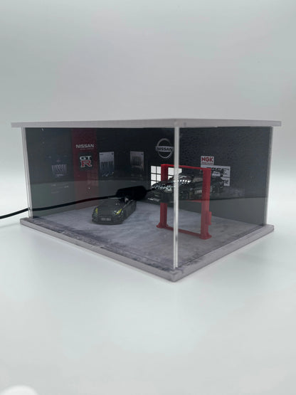 Diorama garage Nissan 1/64 eclairé SVRdiecast
