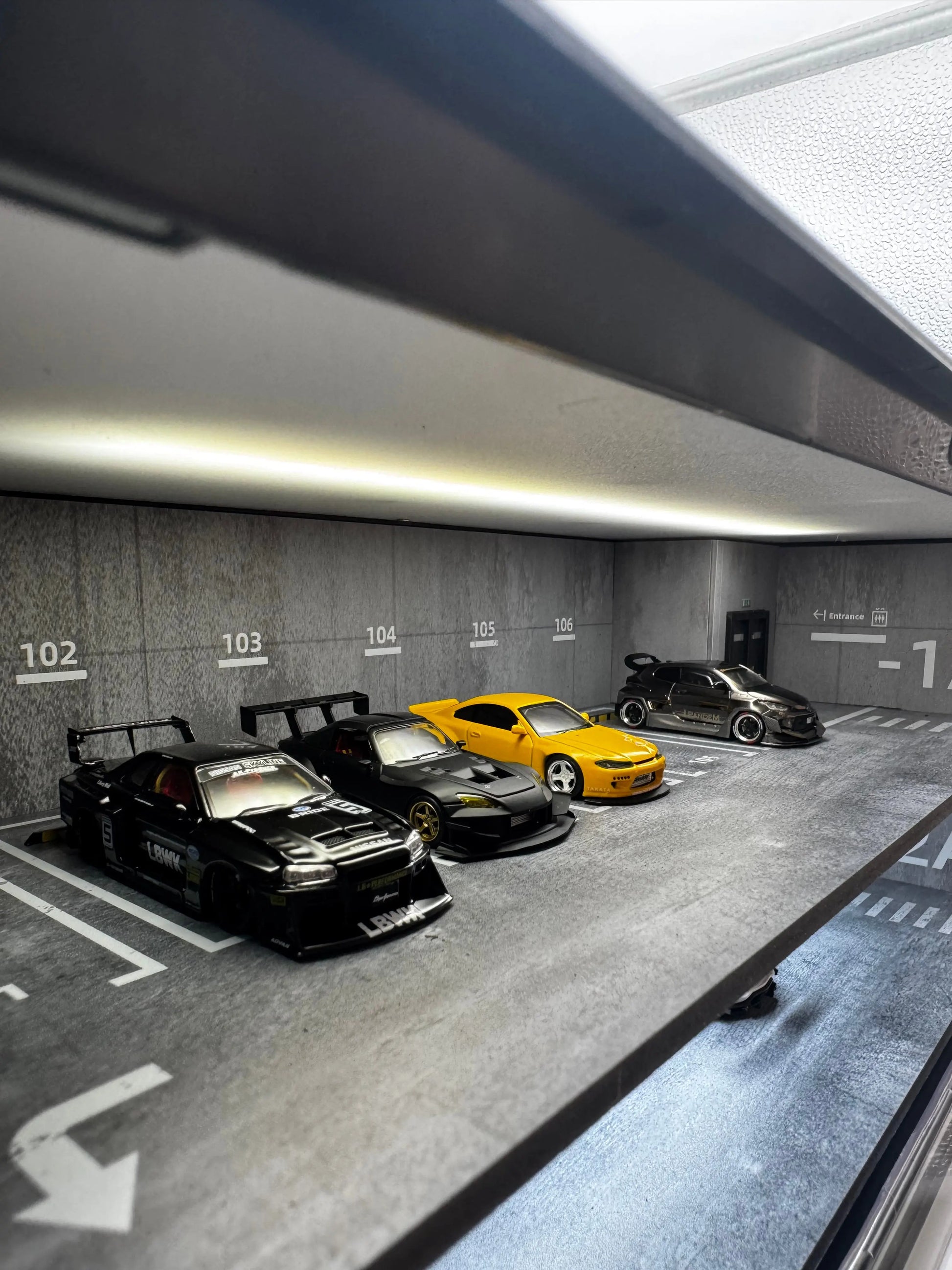 Vitrine contenair parking 1/64 SVRdiecast