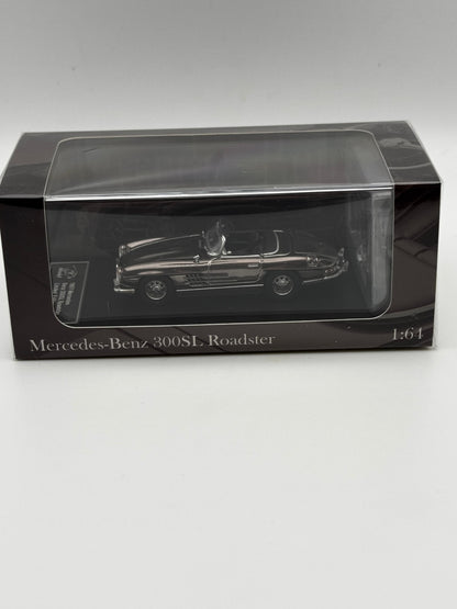 1957 Mercedes-Benz 300SL Roadster Chromée – YS Model – Édition Limitée 487/499 | 1:64 SVRdiecast