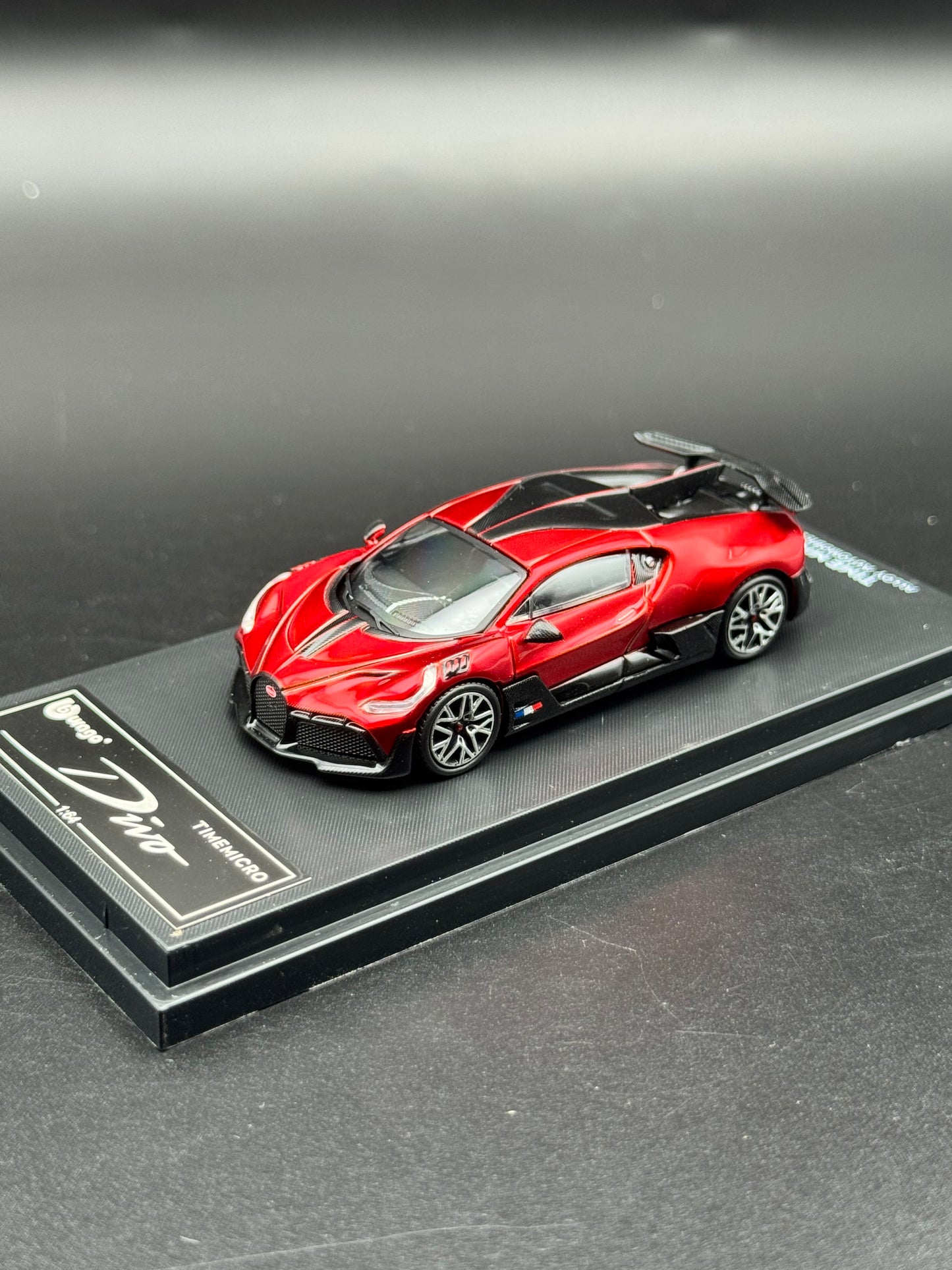 Bugatti Divo – Burago X Time Micro | 1:64