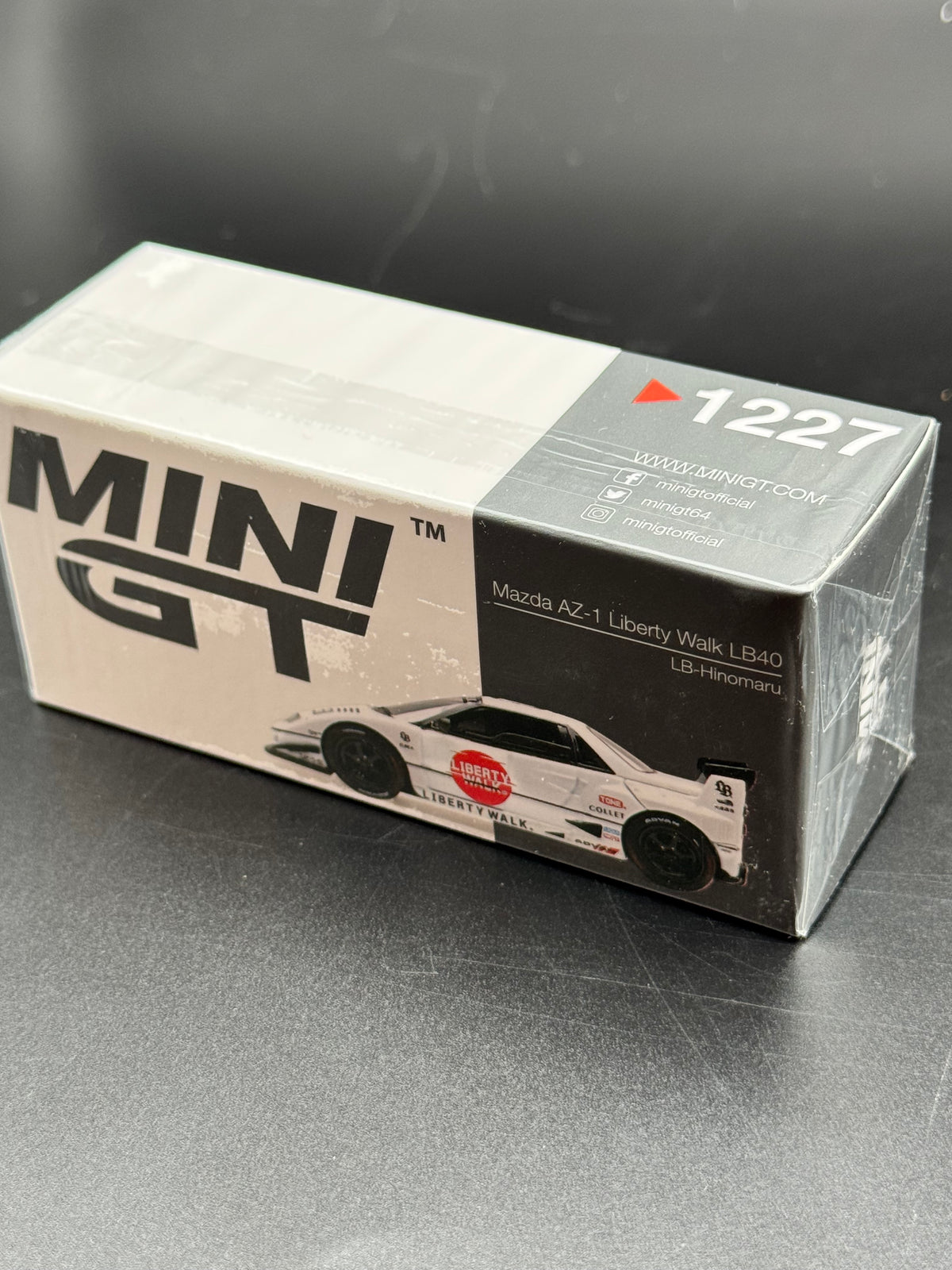MODÈLE 3 - MAZDA AZ-1 LIBERTY WALK LB40 HINOMARU