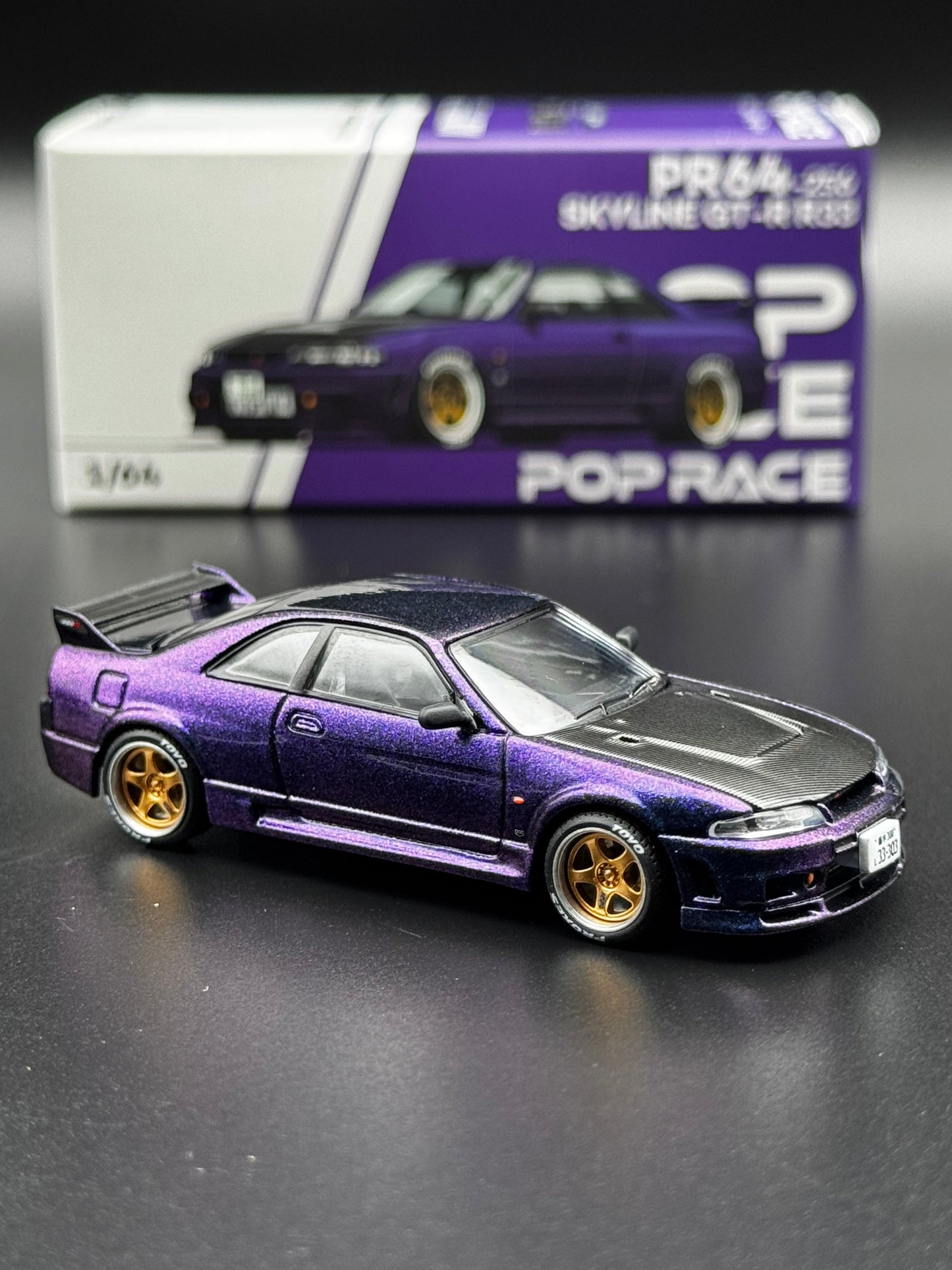 Nissan Skyline GT-R R33 - PopRace 1:64 SVRdiecast