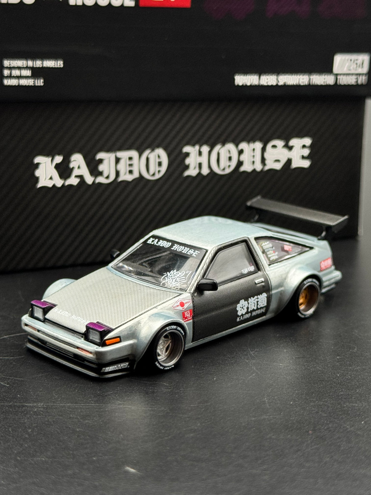 Kaido House x Mini GT Toyota AE86 Sprinter Trueno Touge V1 Chase Argent 1:64