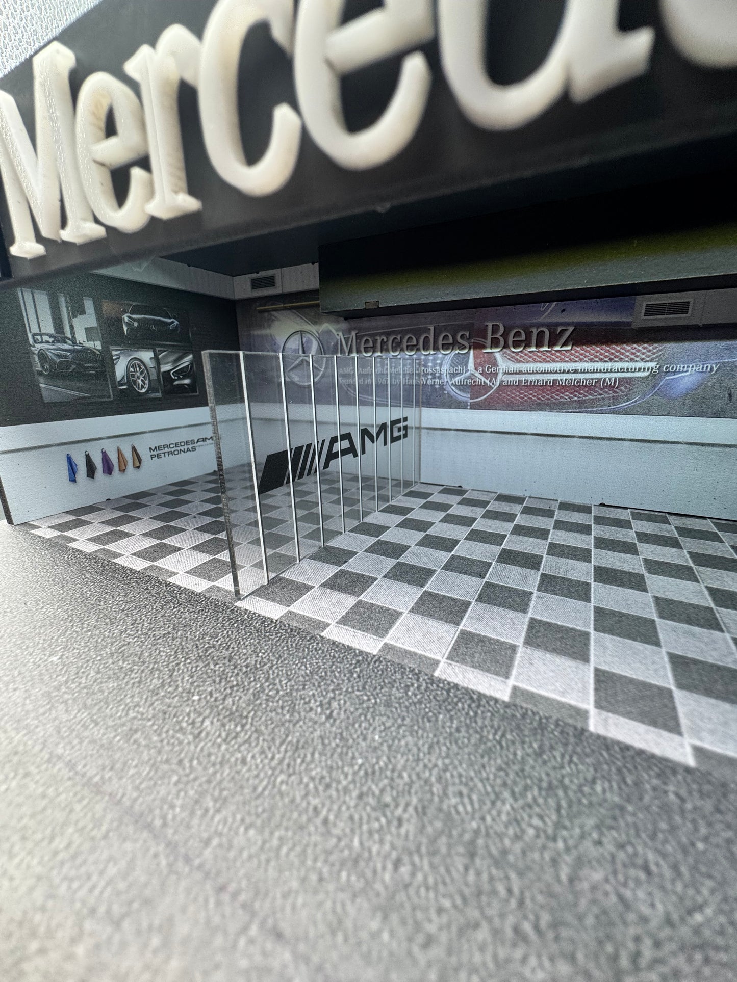Diorama Showroom / Atelier Mercedes-Benz | 1/64