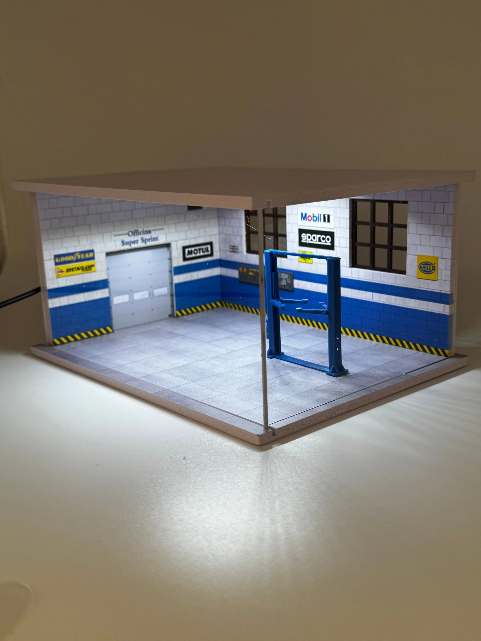 Diorama mini garage 1/64 éclairé SVRdiecast