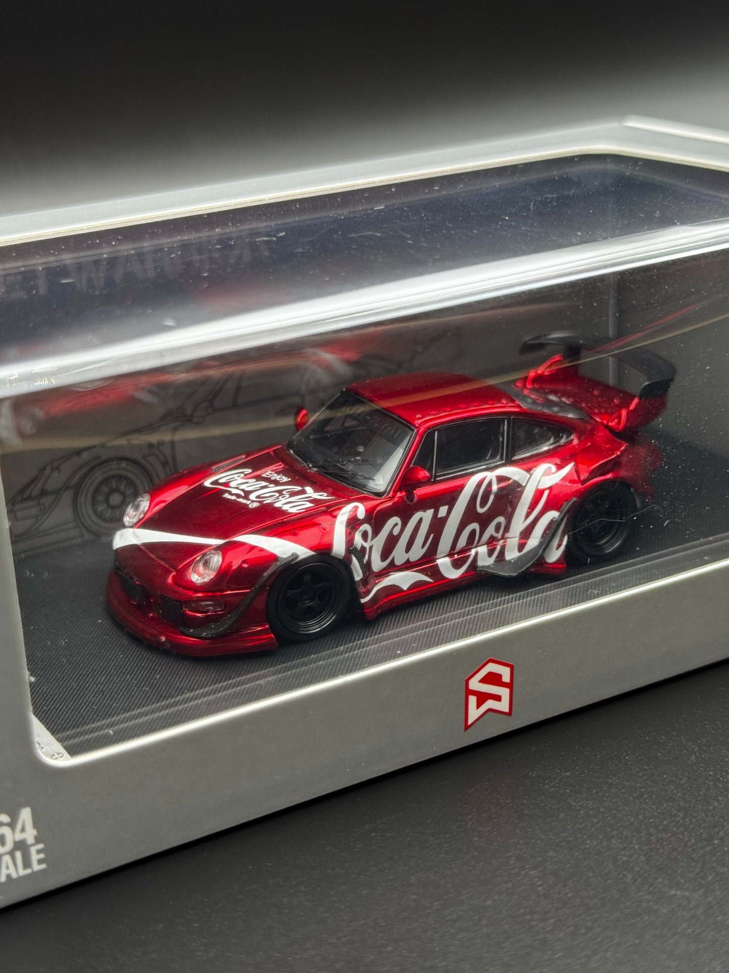 Porsche 993 RWB – Coca-Cola Livery | Rouge Candy | 1:64