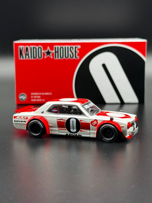 Nissan Skyline 2000 GT-R KPGC10 – Mini GT/ Kaido House × ADVAN V1 | 1:64 SVRdiecast