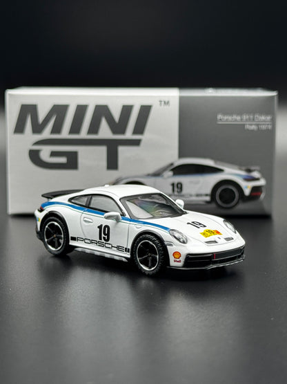 Porsche 911 Dakar – Rally 1974 – Mini GT #1009 | 1:64 SVRdiecast